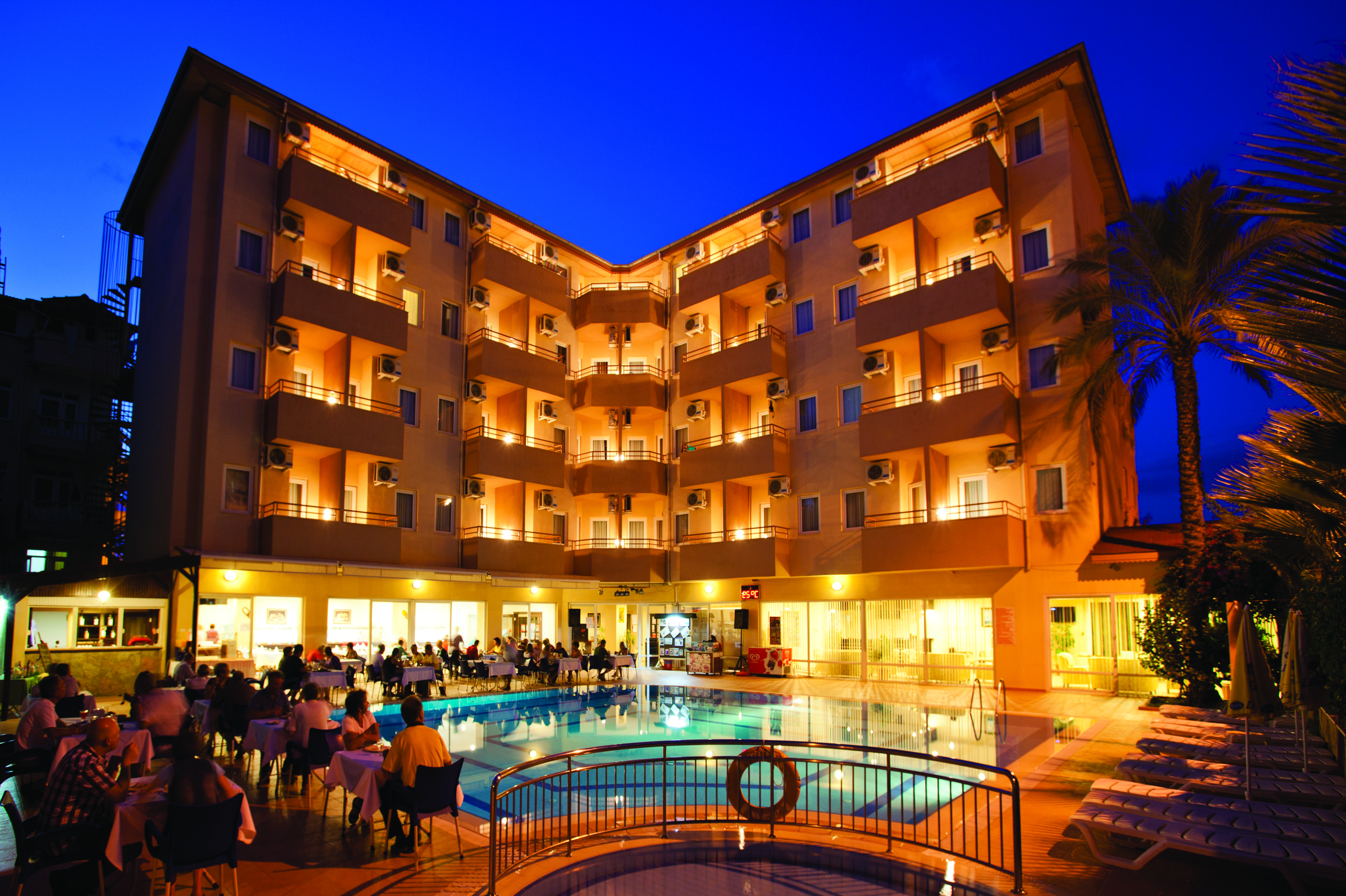 Helios Hotel Side Bagian luar foto